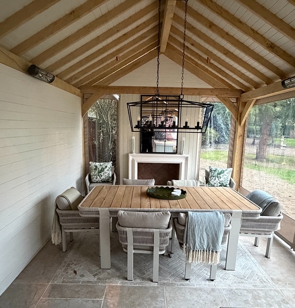 Outdoor Kitchen
